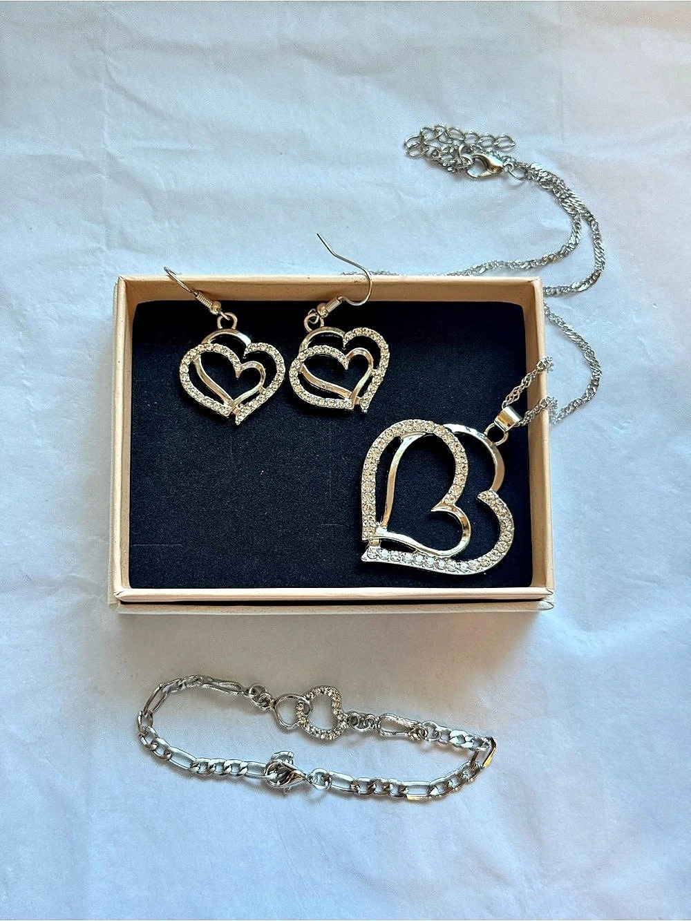 Heart Jewelry Set in Silver tone Like New